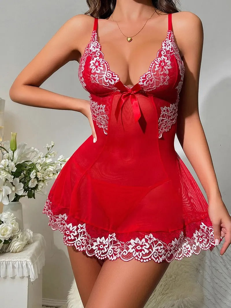 Luna | Alluring Lace Nightdress