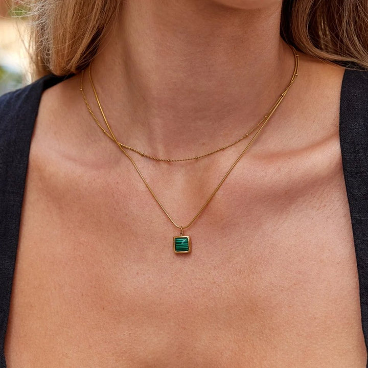 Niyah | Chic Gold Pendant Necklace