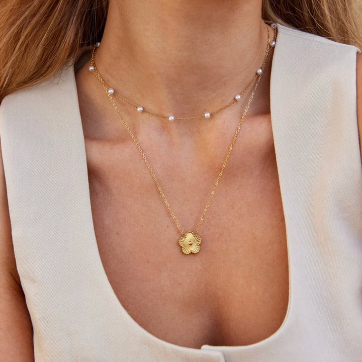 Aurelia | Elegant Gold Pearl Necklace