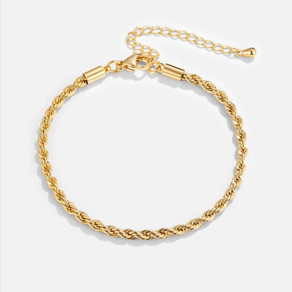 Twirl | Elegant Gold Twisted Bracelet